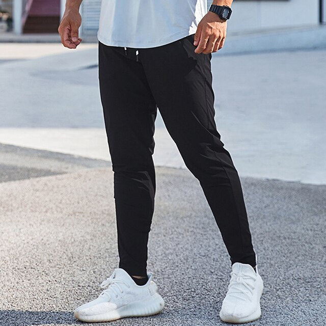 Levoire | Pantalon de Sport avec Confort Optimal et Tissu de Séchage Rapide pour Tous Noir