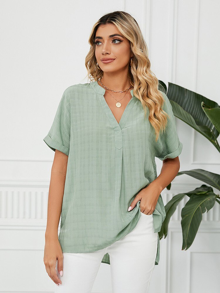 Levoire | Blouse Femme Basique - Article Mode 2024