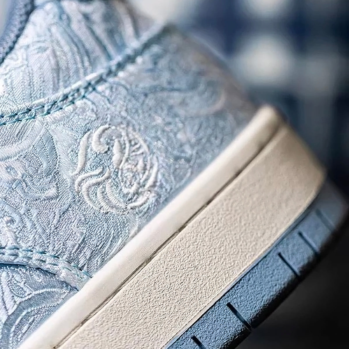 Levoire | Baskets Légères En Soie Résistante