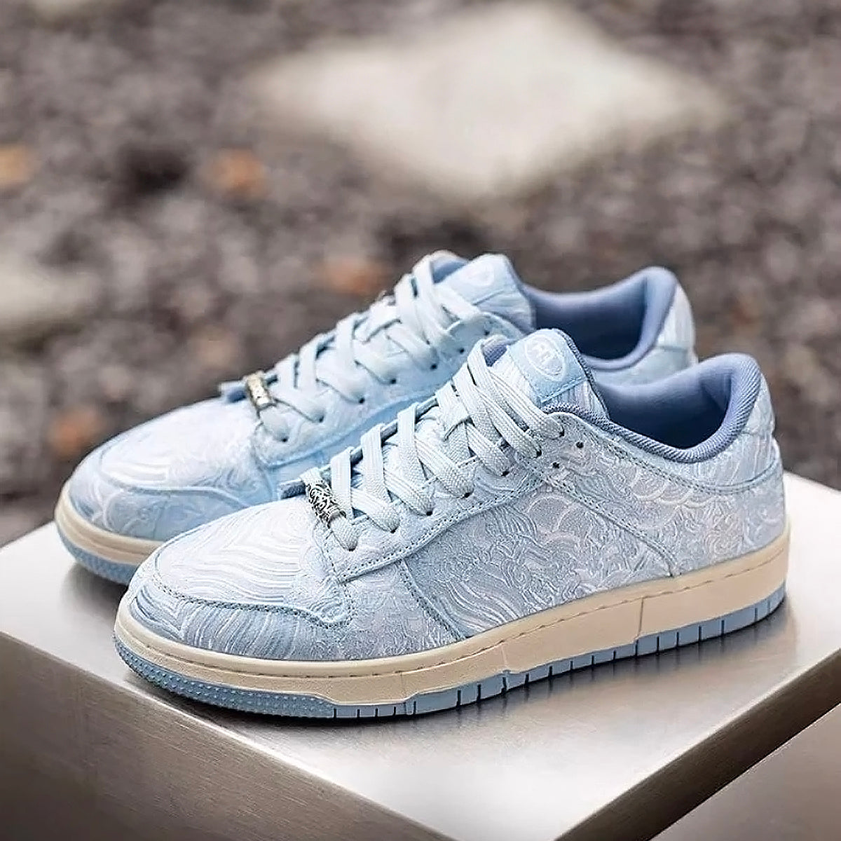 Levoire | Baskets Légères En Soie Résistante