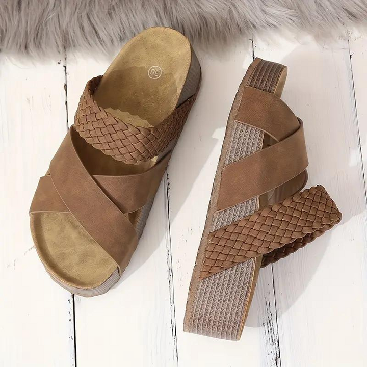 Levoire | Slip On Bande Croisée Chaussures D'Été Sandales Pour Femmes brun clair