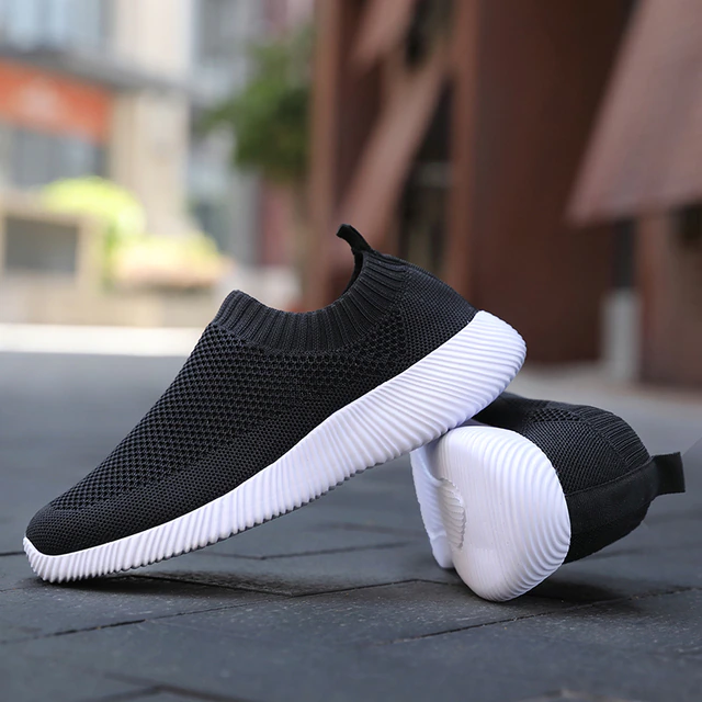 Levoire | Chaussons Tendance Et Confortables Pour Femmes Noir