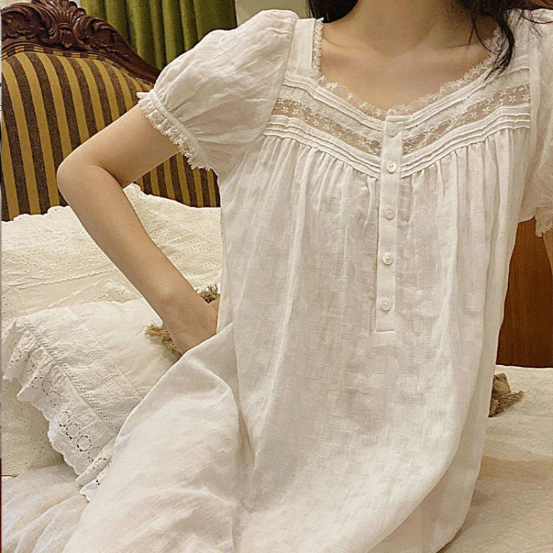 Levoire | Viktoriana Robe De Nuit