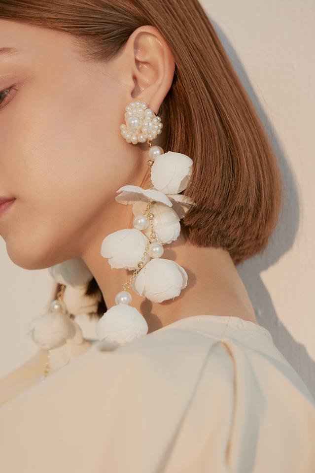 Levoire | Boucles D'Oreilles En Forme De Fleur Élégantes