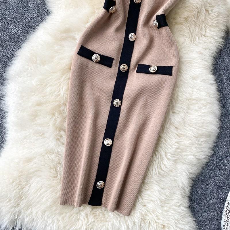 Levoire | robe longue ajustée à col rond avec décoration de bouton