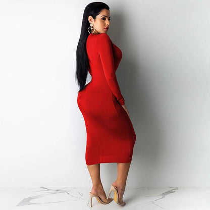 Levoire | robe longue ajustée à manches longues décolletée sexy