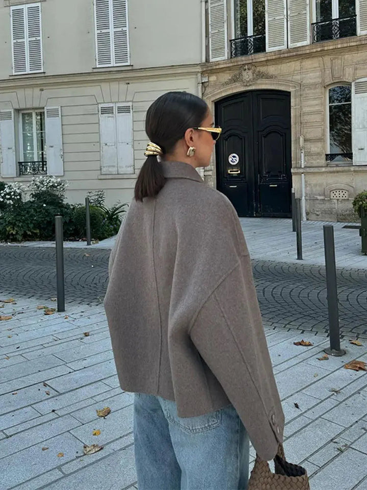 Levoire | Long Elegant Jacket With Long Sleeves And Button