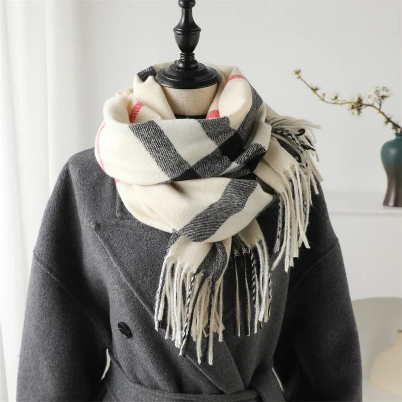 Levoire | Écharpe D'Hiver De Luxe En Cachemire À Carreaux Avec Franges Blanc