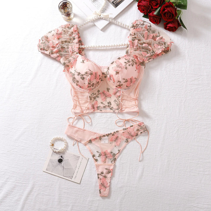 Levoire | Lingerie Complète Avec Broderie Décorative Rosa