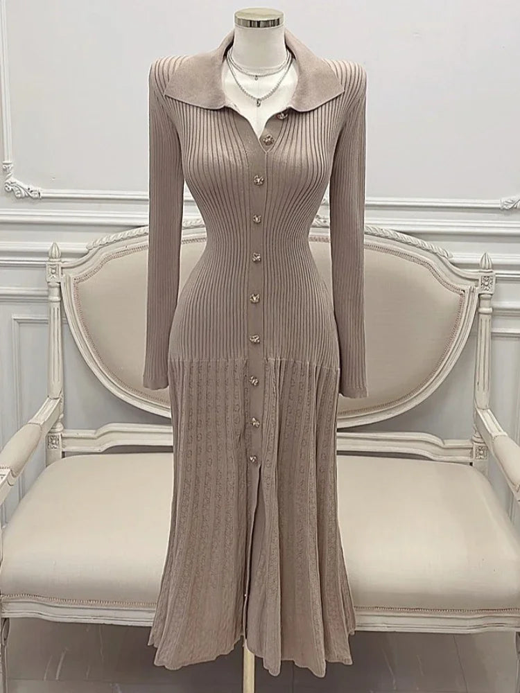 Levoire | Robe Élégante En Tricot Rétro Avec Patte De Boutonnage Khaki Taille unique
