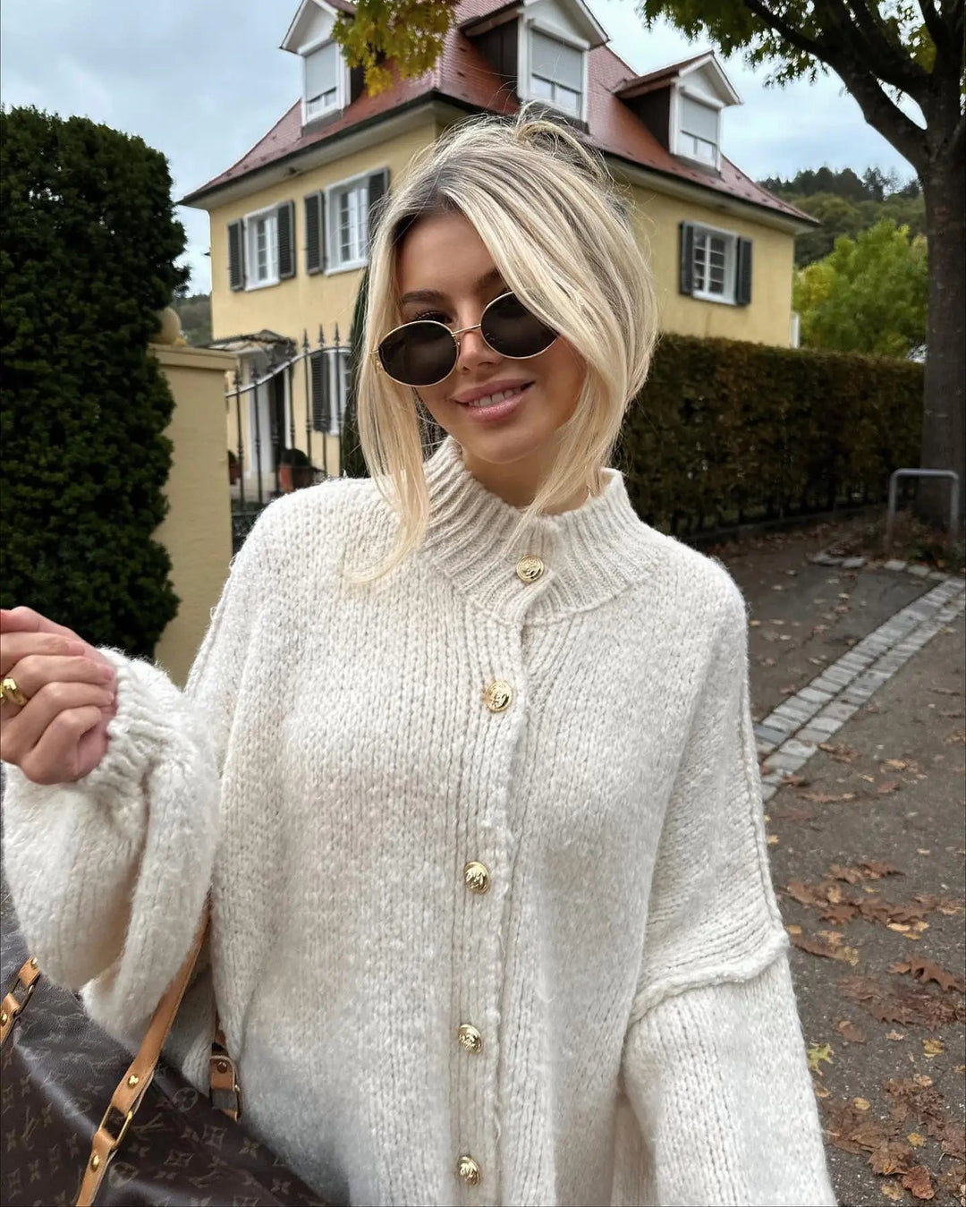 Levoire | Cardigan À Manches Longues Surpopulaire Avec Bouton Blanc