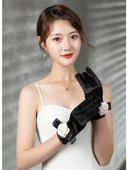 Levoire | Récolte Vintage Gants Courts En Satin Noir Hepburn