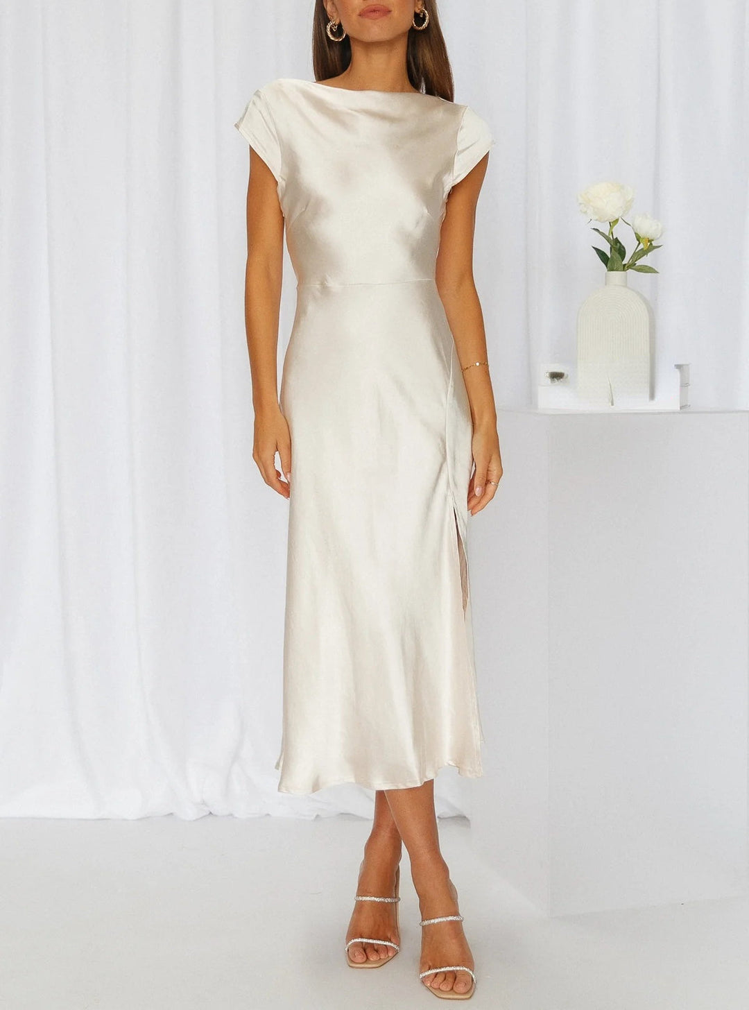 Levoire | Robe En Soie Élégante Champagne