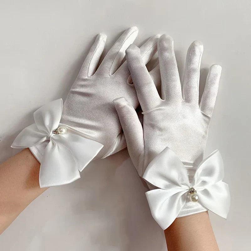 Levoire | Récolte Vintage Gants Courts En Satin Noir Hepburn Blanc Taille unique
