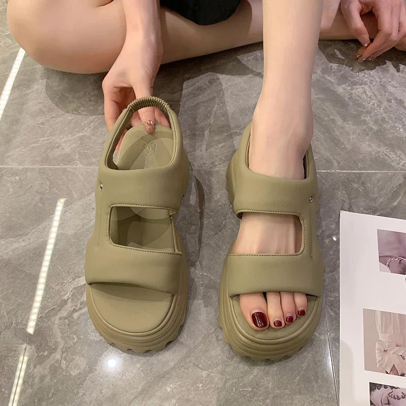 Levoire | Chunky Comfy Strap Ibiza Sandales