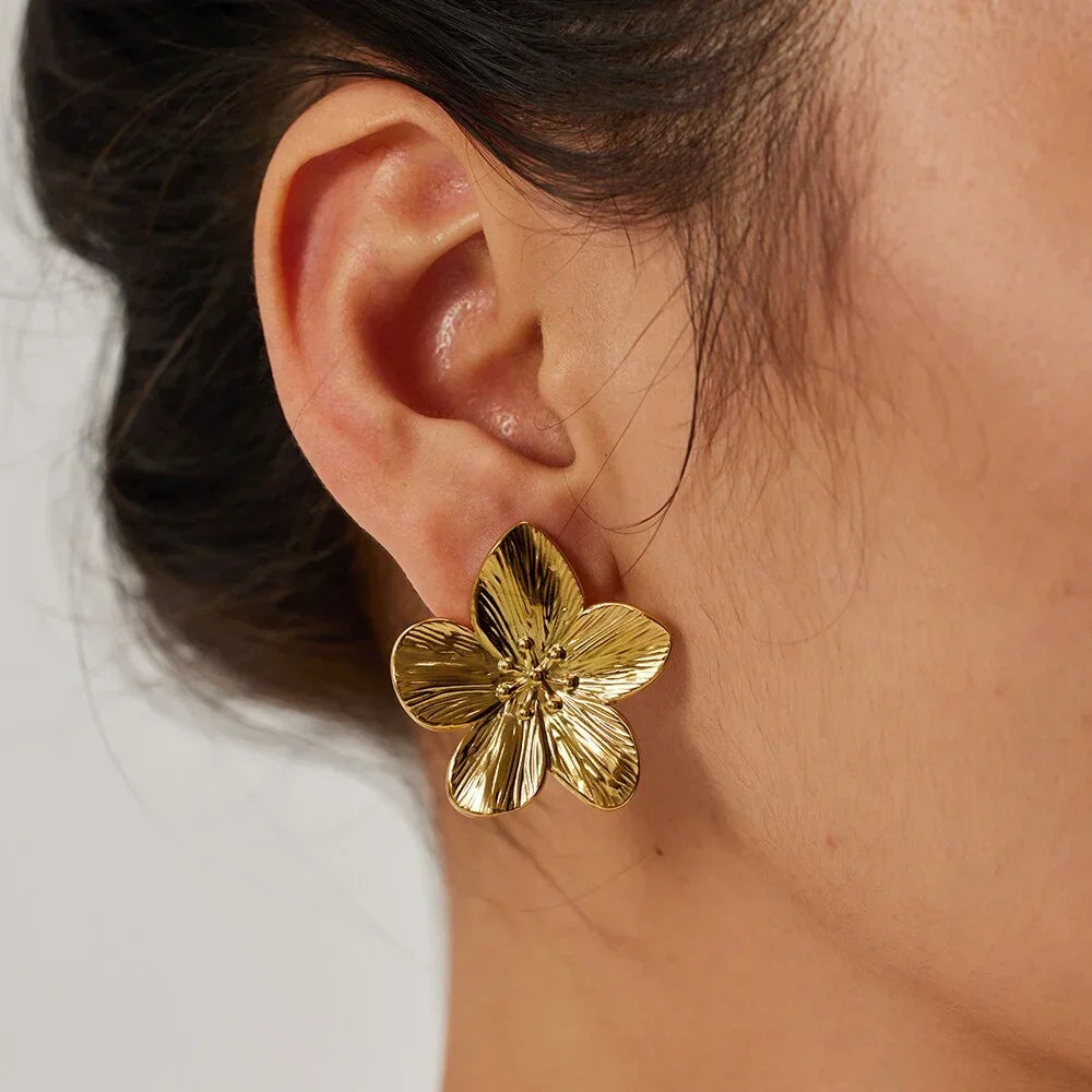 Levoire | Boucles D'Oreilles En Fleurs Dorées De Vendange Élégante Or