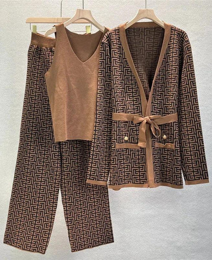 Levoire | Style Européen 3 Pièces V-Entraînement Femmes Tricot -Haut-Pantalons Ensemble Café Taille unique
