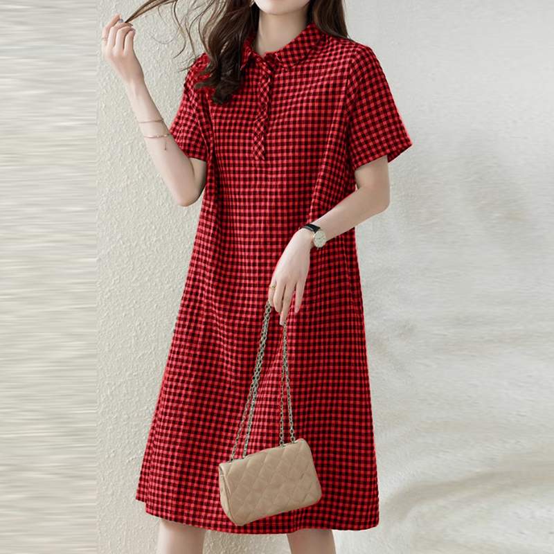 Levoire | Robe À Carreaux Avec Col Et Fermeture À Boutons