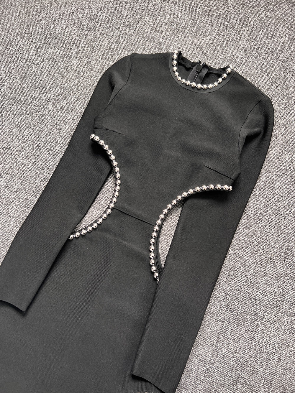 Levoire | Noir O-Top Découpe Perle Décoré Robe Longue