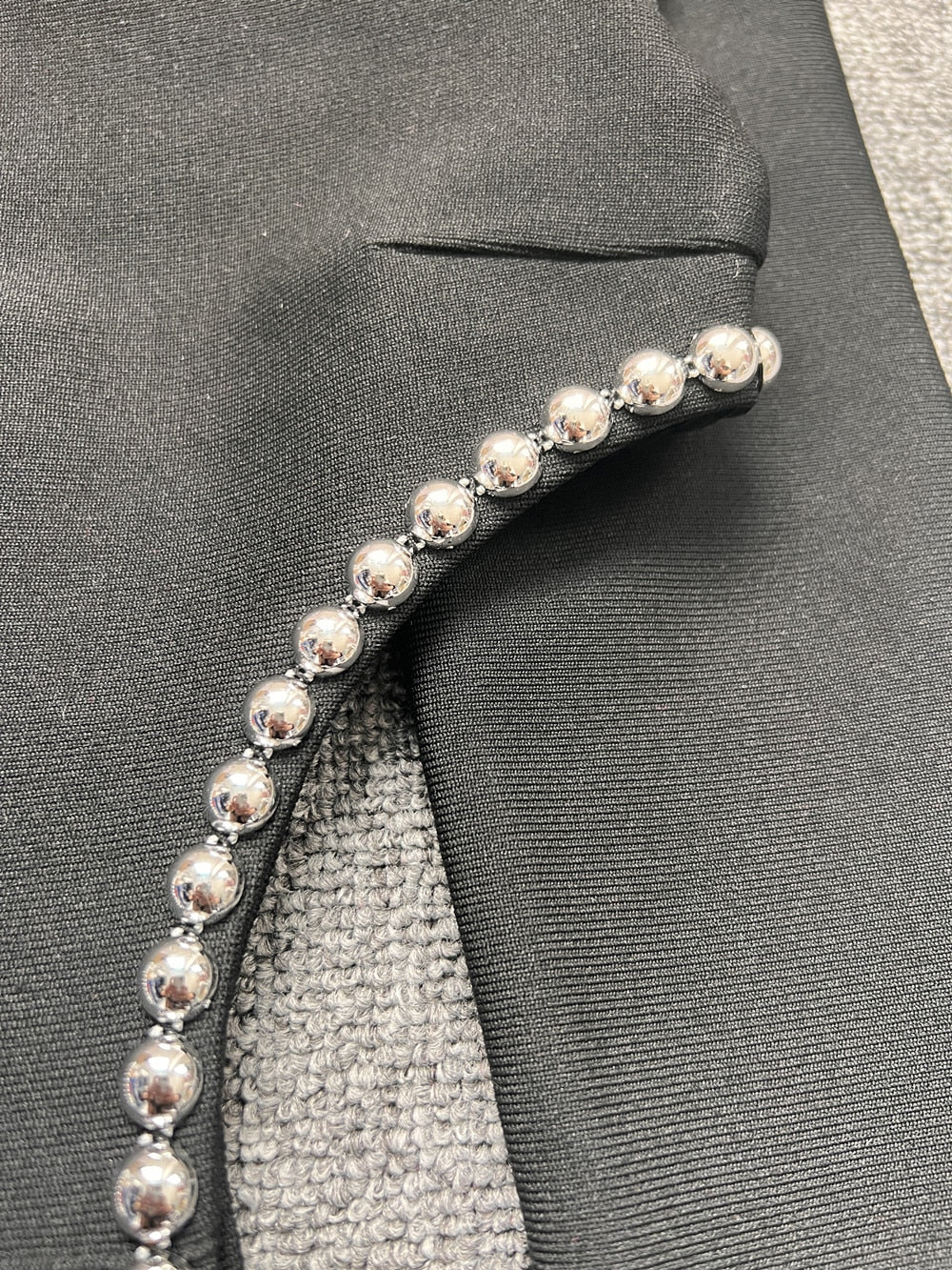 Levoire | Noir O-Top Découpe Perle Décoré Robe Longue