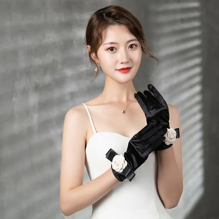Levoire | Gants En Satin Noir Vintage Hepburn Pour Un Style Classique