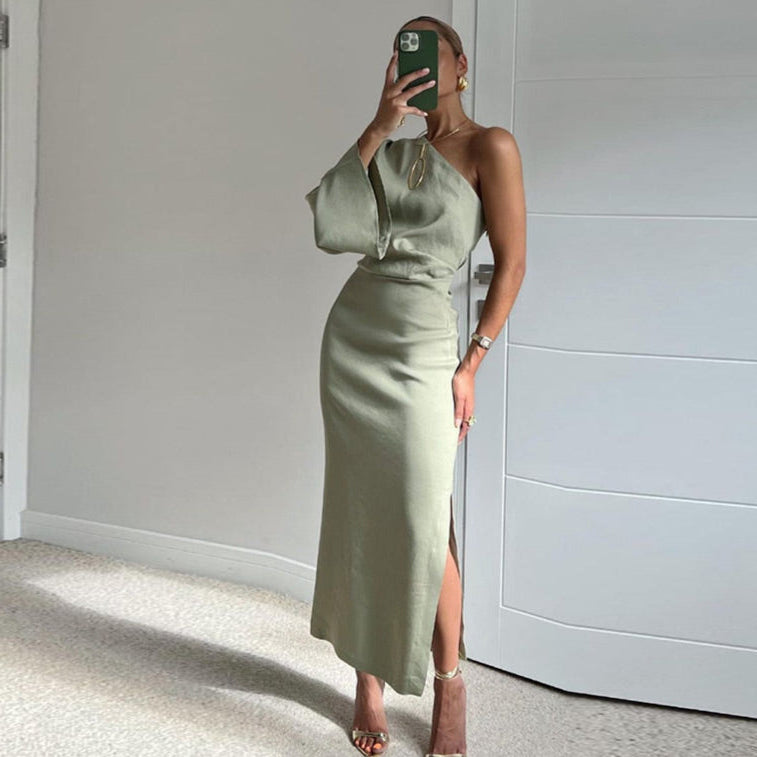 Levoire | Robe En Satin Élégante Avec Une Épaule Pour Femmes