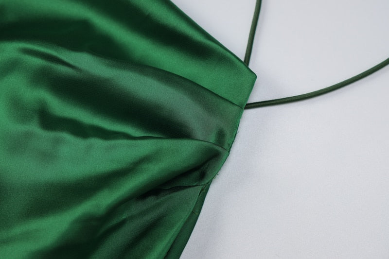 Levoire | Robe Bodycon Longue Satin Vert À Côtés Creux