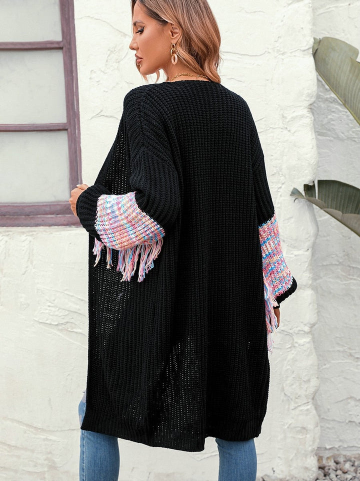 Levoire | Veste Longue En Tricot Noire Chaude Avec Des Franges Colorées