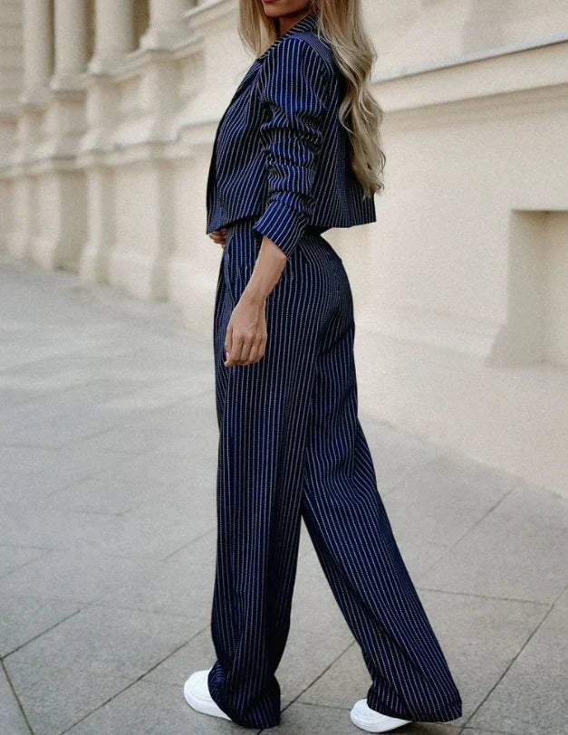 Levoire | Ensemble Deux Pièces Confortable Avec Blazer Court Rayé Et Pantalons