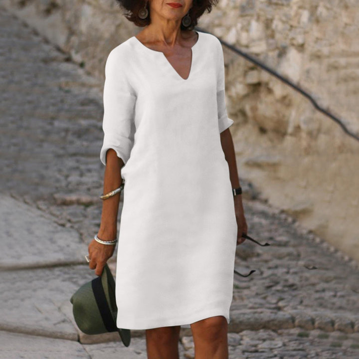 Levoire | Robe À Encolure En V Couvrant Le Ventre Intemporelle Blanc