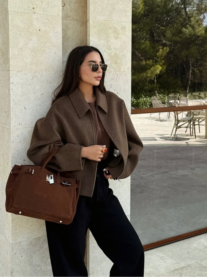 Levoire | Veste En Laine Brune Pour Femmes Avec Un Col Élégant