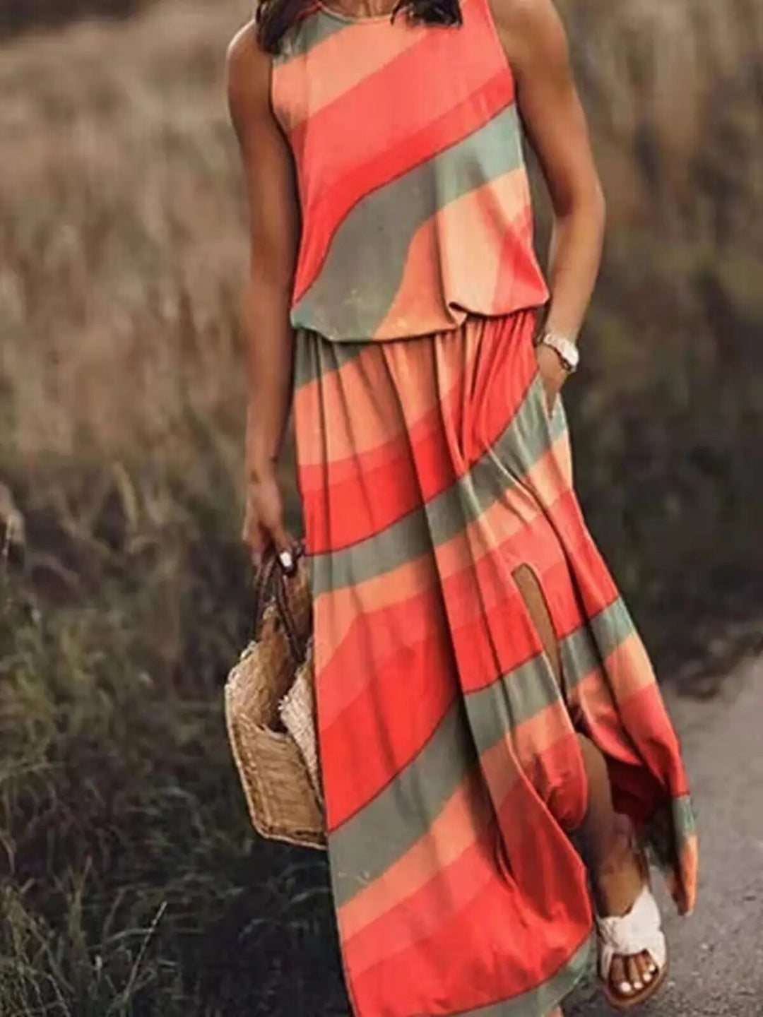 Levoire | Robe fleurie sophistiquée sans manches Rayé
