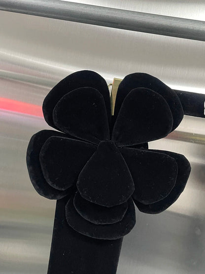 Levoire | Collier En Crocodile En Cristal Brillant Pour Un Look Accrocheur