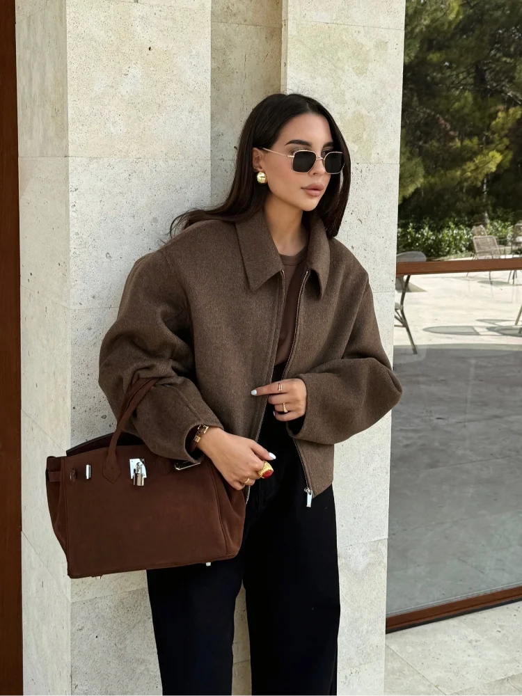 Levoire | Veste En Laine Brune Pour Femmes Avec Un Col Élégant
