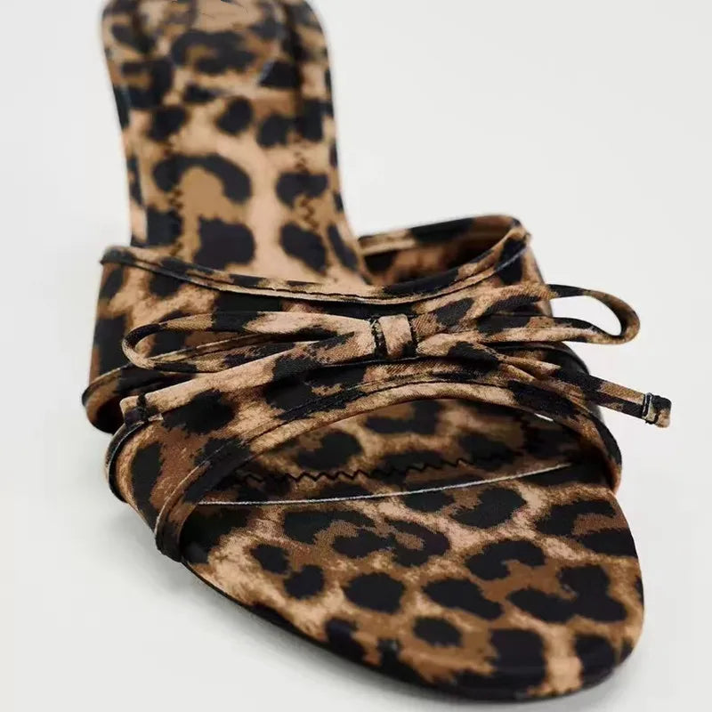 Levoire | Chaussures À Talons Hauts Avec Lacets Et Motif Léopard
