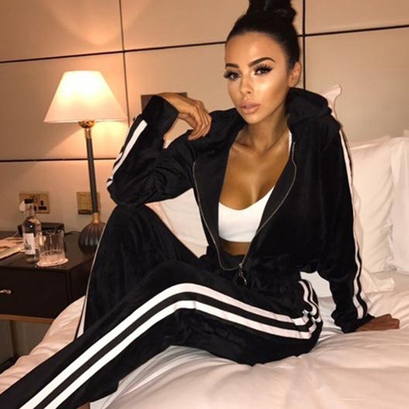 Levoire | Deux Pièces Ensemble De Sport Pour Femmes Noir