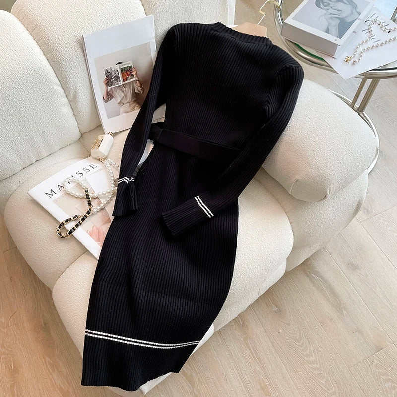 Levoire | Robe Tricotée Avec Ceinture Et Boutons