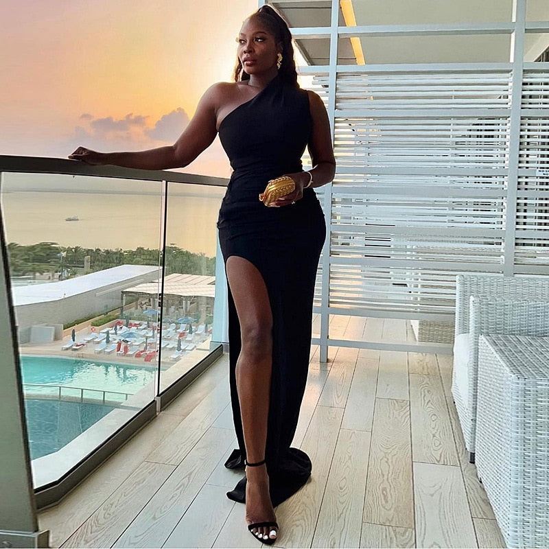 Levoire | Robe Maxi À Une Épaule Avec Décolleté Off-Shoulder Fente Latérale Élevée