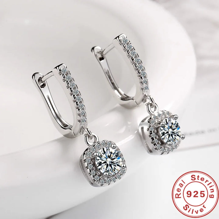 Levoire | Boucles Huggie Moissanite Titre standard