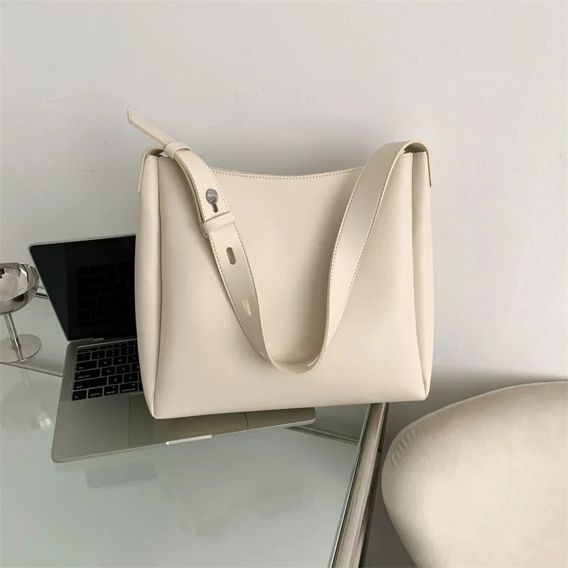 Levoire | Grand Sac À Main Et Sa Pochette