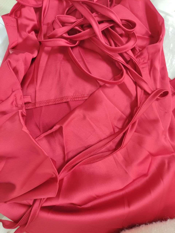 Levoire | Velours Manches Longues Off-Shoulder Midi Robes