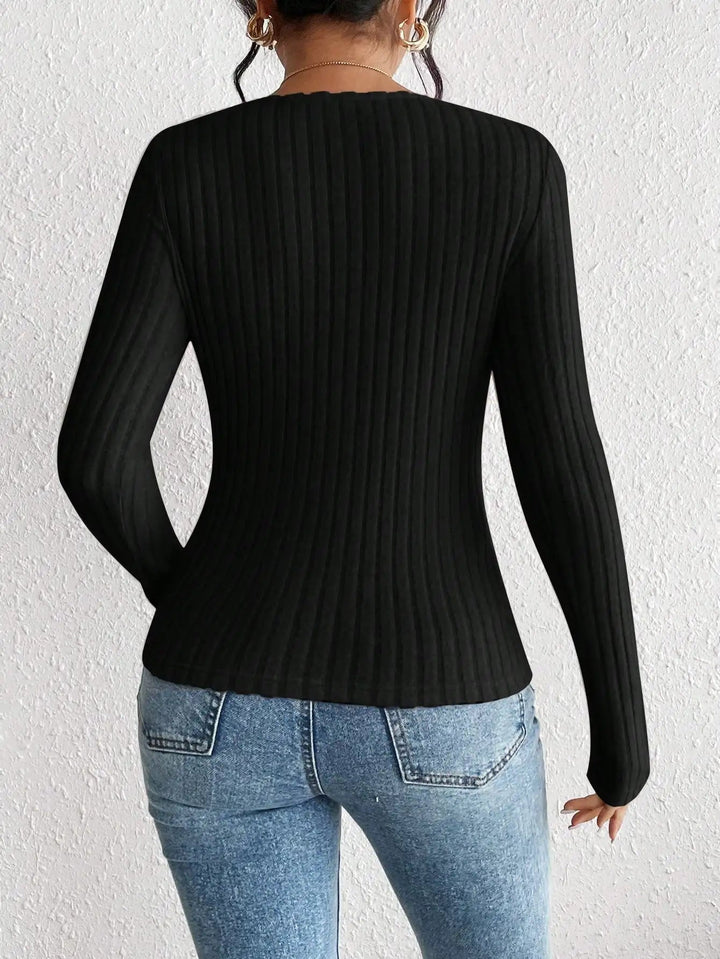 Levoire | Pull Élégant Avec Col Carré Et Manches Longues
