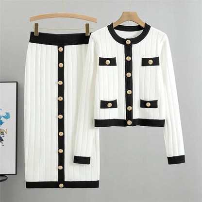 Levoire | Pull À Manches Longues Avec Jupe En Tricot Boutons Dorés Ensemble Dépareillé Blanc