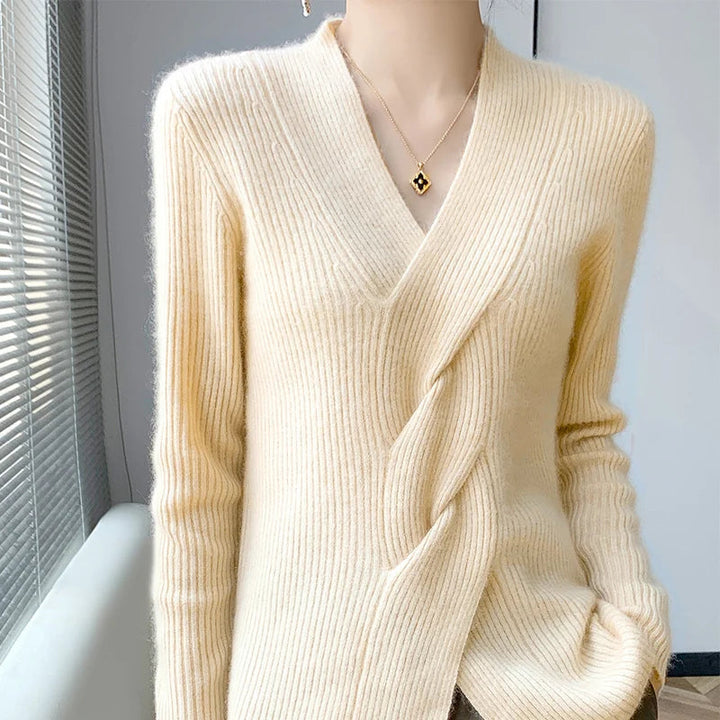 Levoire | Pull Femme Avec Décolleté En V Et Sensation Cachemire Beige