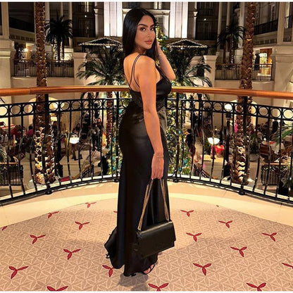 Levoire | Robe Maxi Profonde En V Sans Bretelles