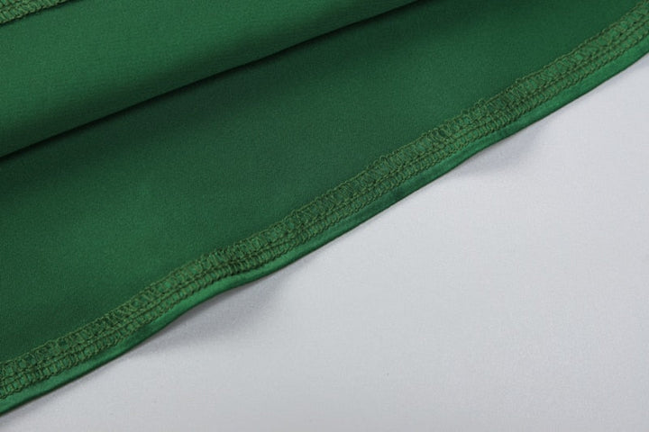 Levoire | Robe Bodycon Longue Satin Vert À Côtés Creux