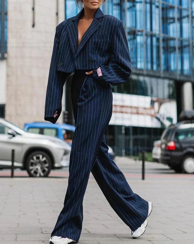 Levoire | Ensemble Deux Pièces Confortable Avec Blazer Court Rayé Et Pantalons
