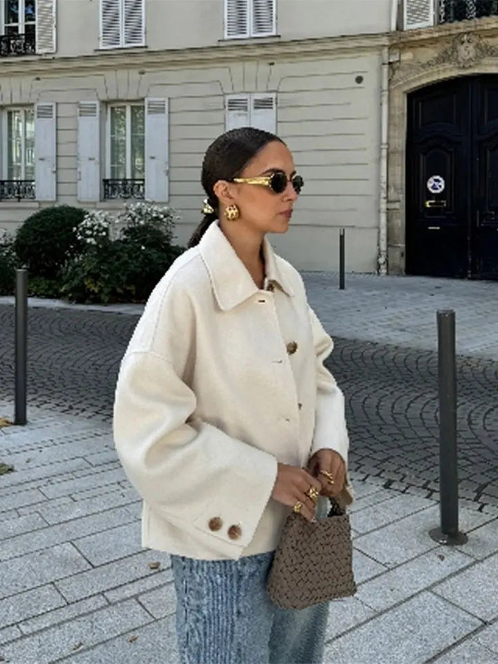Levoire | Long Elegant Jacket With Long Sleeves And Button Beige