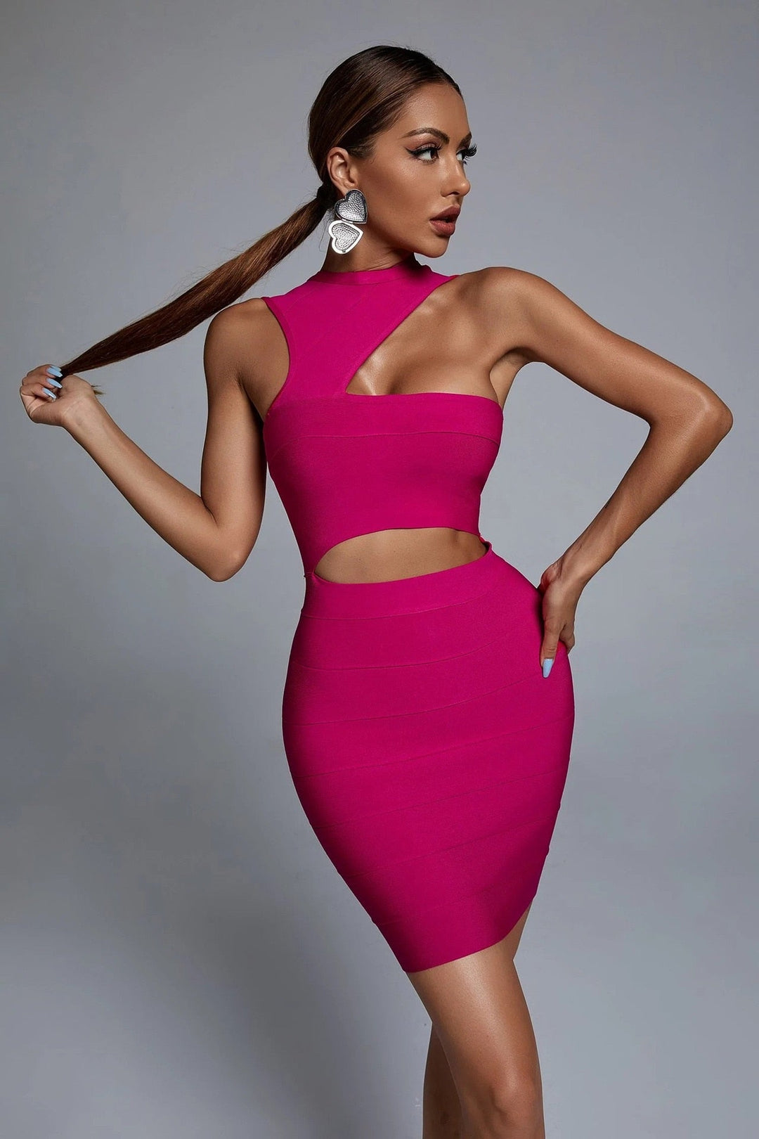Levoire | Robe Mini Bodycon À Épaule Dégagée Avec Poitrine Creuse