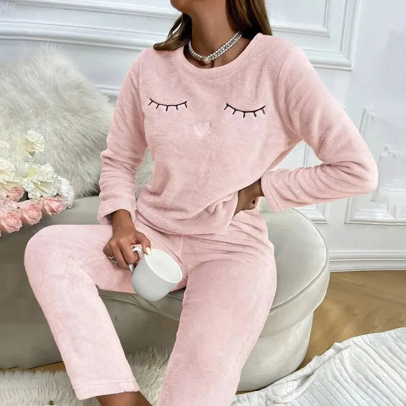 Levoire | Ensemble De Nuit Confortable Avec Manches Longues Et Impressions Brodées Rosa